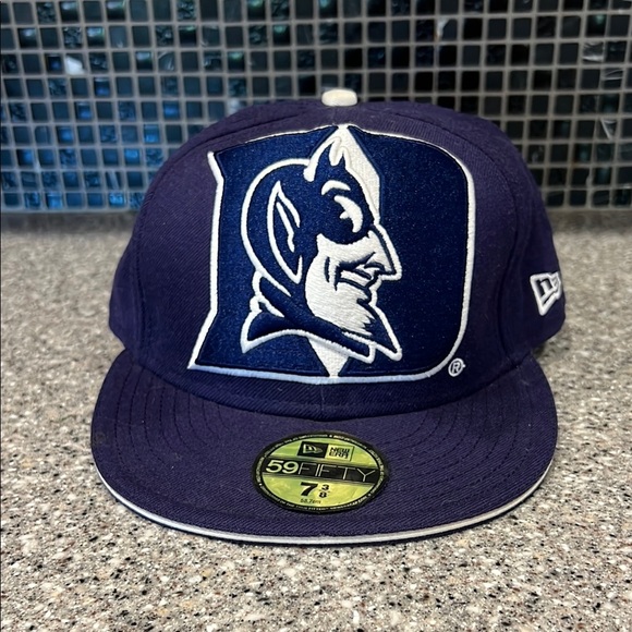 New Era Duke Blue Devils Navy Blue 59FIFTY Cap with Large Logo 7 1/4 - Picture 1 of 6